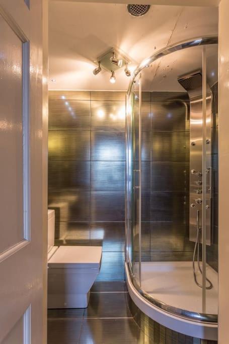 Prime Edinburgh City Centre - 4 Bed Penthouse Экстерьер фото