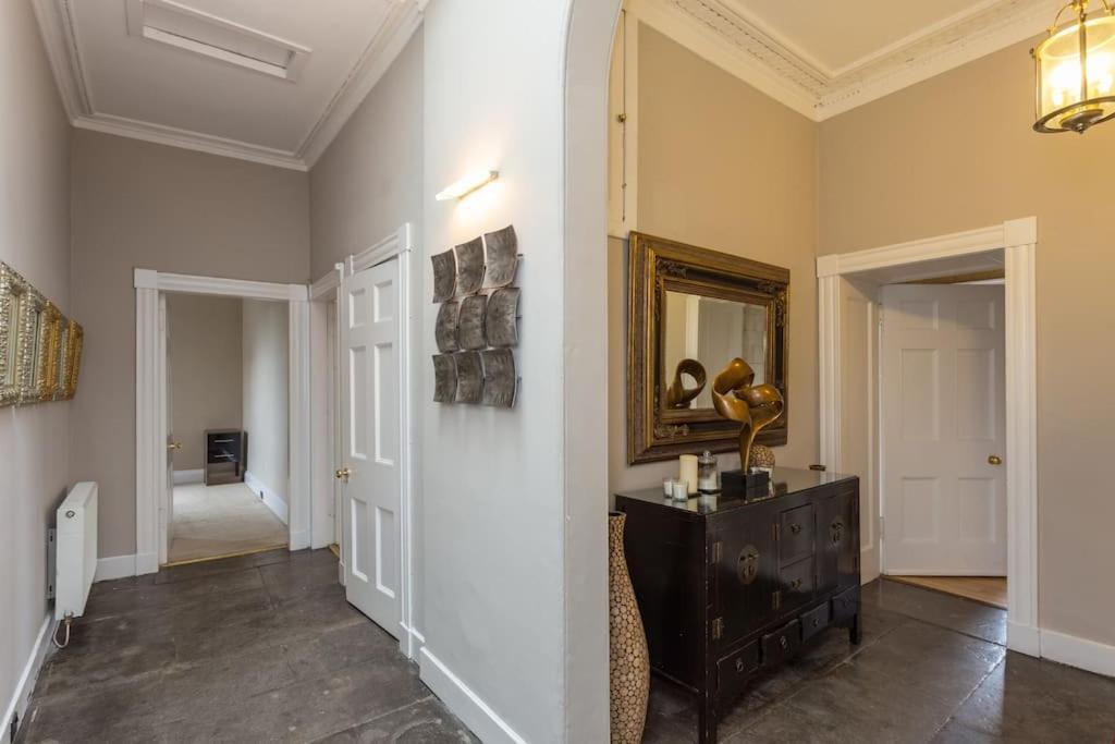 Prime Edinburgh City Centre - 4 Bed Penthouse Экстерьер фото